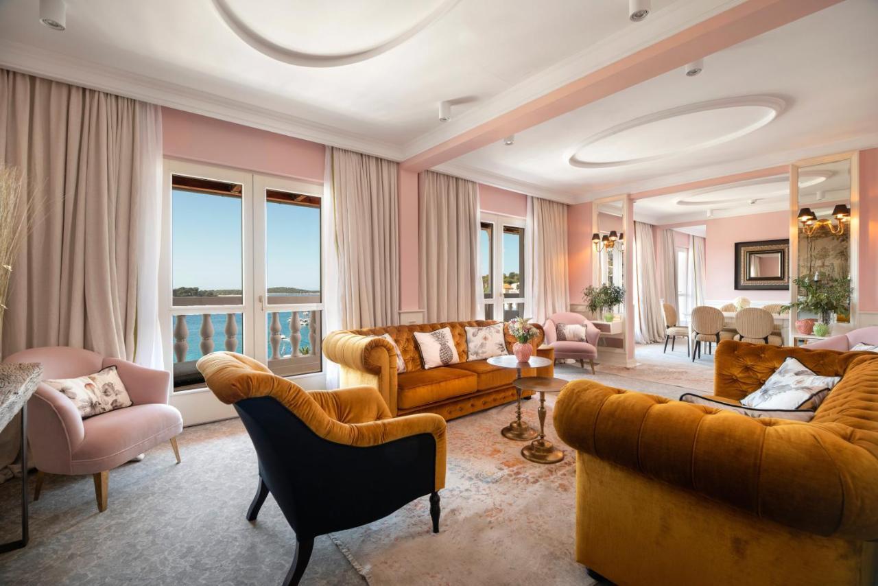 Palace Elisabeth, Hvar Heritage Hotel - The Leading Hotels Of The World Hvar Town Exterior photo