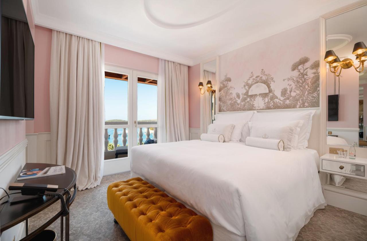 Palace Elisabeth, Hvar Heritage Hotel - The Leading Hotels Of The World Hvar Town Exterior photo