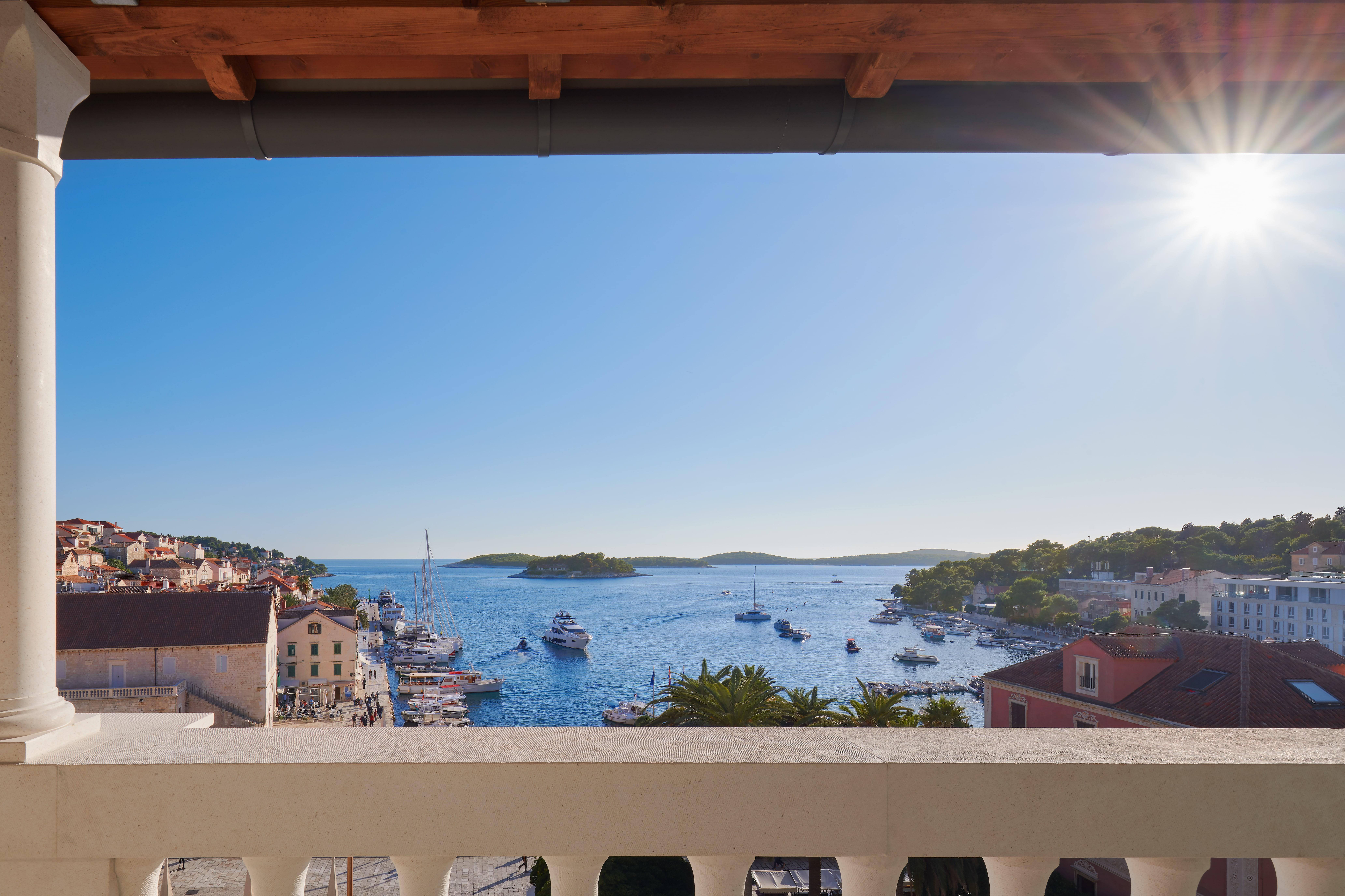 Palace Elisabeth, Hvar Heritage Hotel - The Leading Hotels Of The World Hvar Town Exterior photo